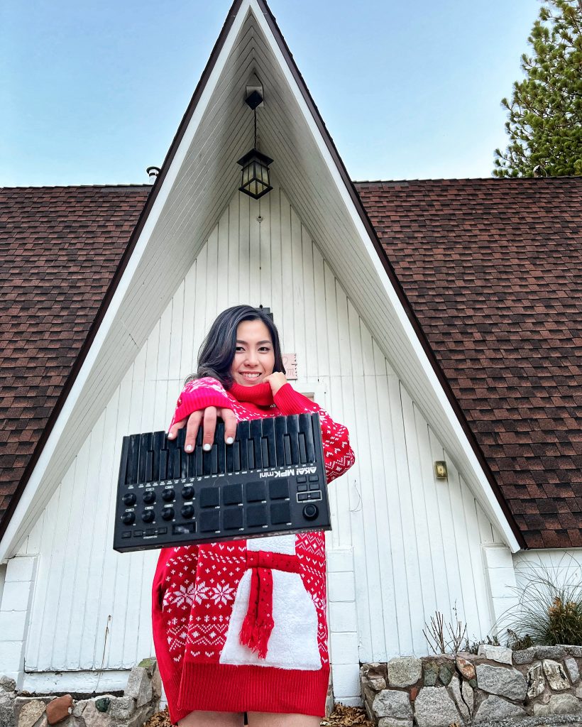 Residing in Los Angeles, California, ‘Happier This Christmas’ is the touching new single for Christmas 2021 from ‘Jesica Yap’